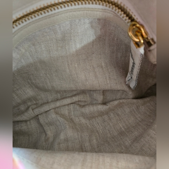 Michael Kors NWOT RARE Shoulder Bag!! - Picture 9 of 11